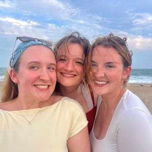 Meet your Posher, Kelly